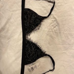 NWT Beach Bunny Bikini Top